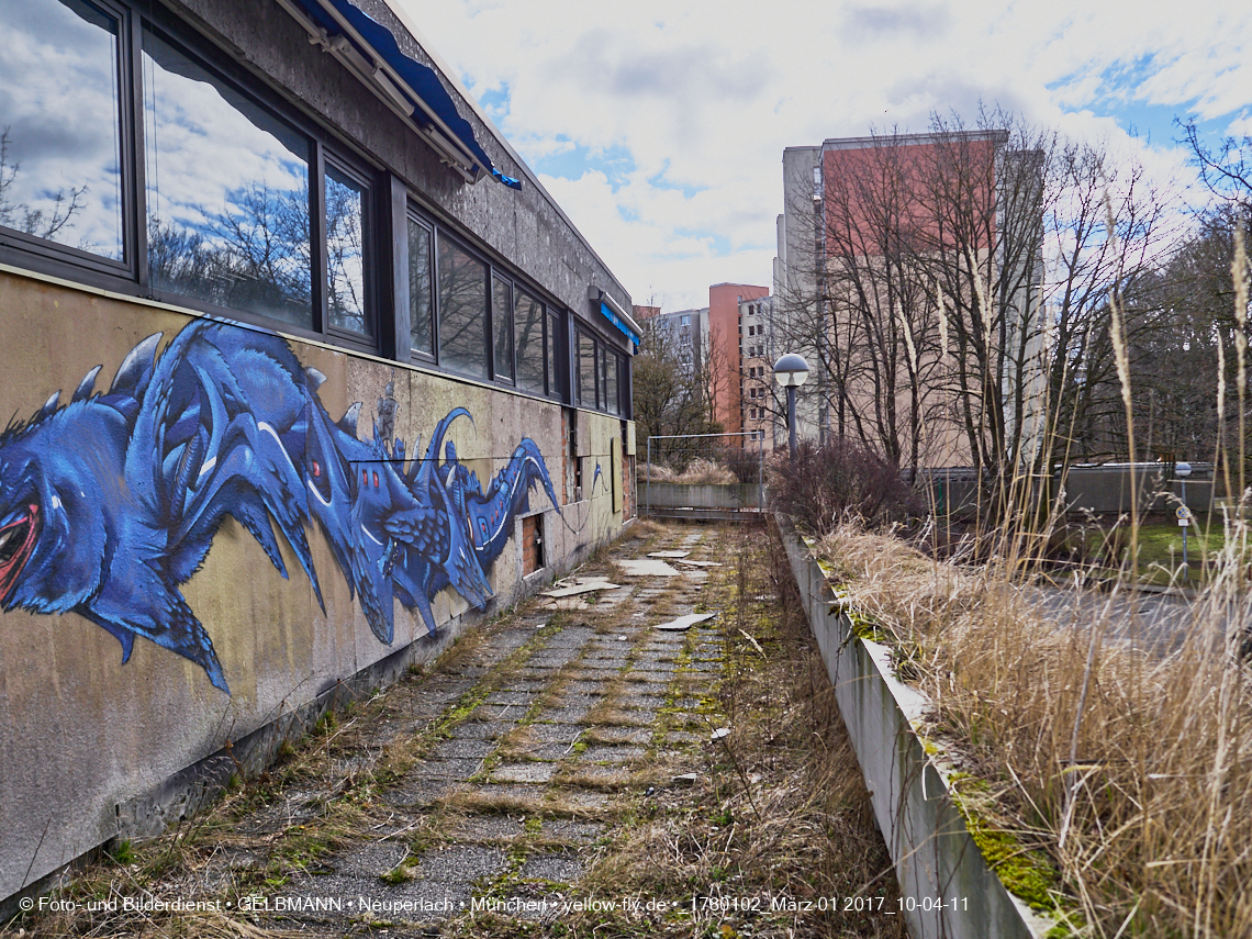 01.03.2017 - die Abrissbaustelle Quiddezentrum in Neuperlach